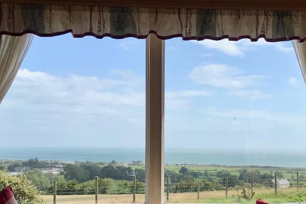 Snowdon Bay - North Wales - Stunning Llyn Peninsula Mountain & Ocean Views - Wilde Retreats Βίλα Pwllheli Εξωτερικό φωτογραφία
